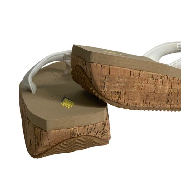 Volatile Women's Neville Flip Flops SIze 11 - Picture 4 of 6